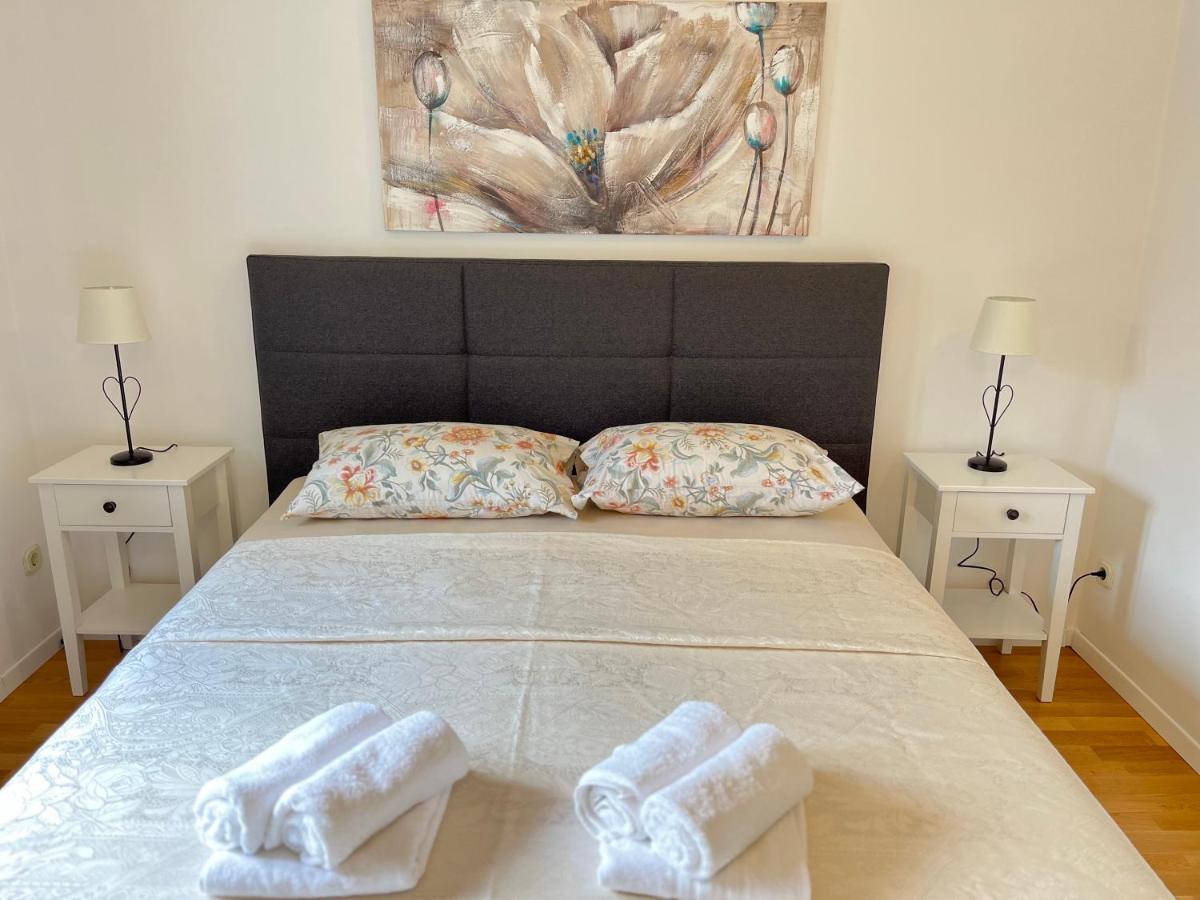 Apartmani Lozic Baska Voda Exterior photo